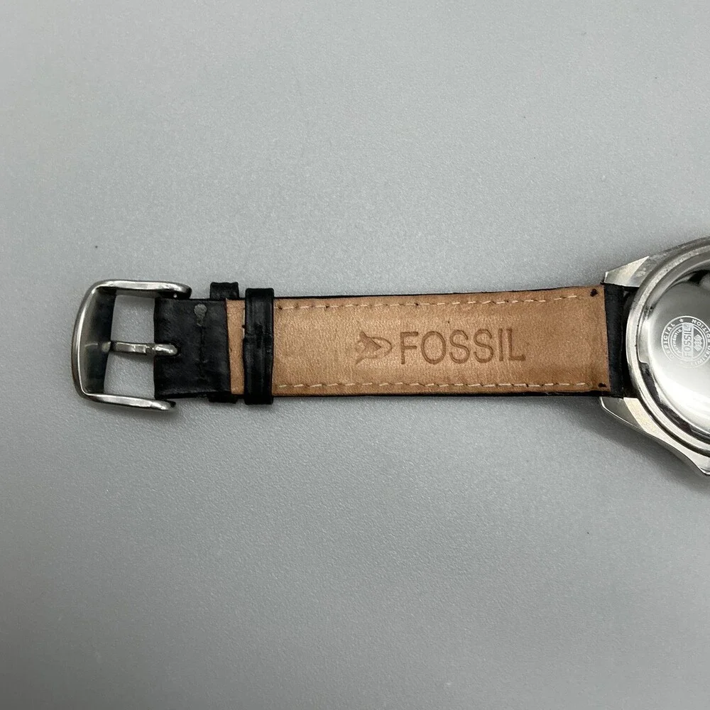 Vintage Fossil Team NFL LA Raiders Mens Watch 37mm Leather Limited New Battery